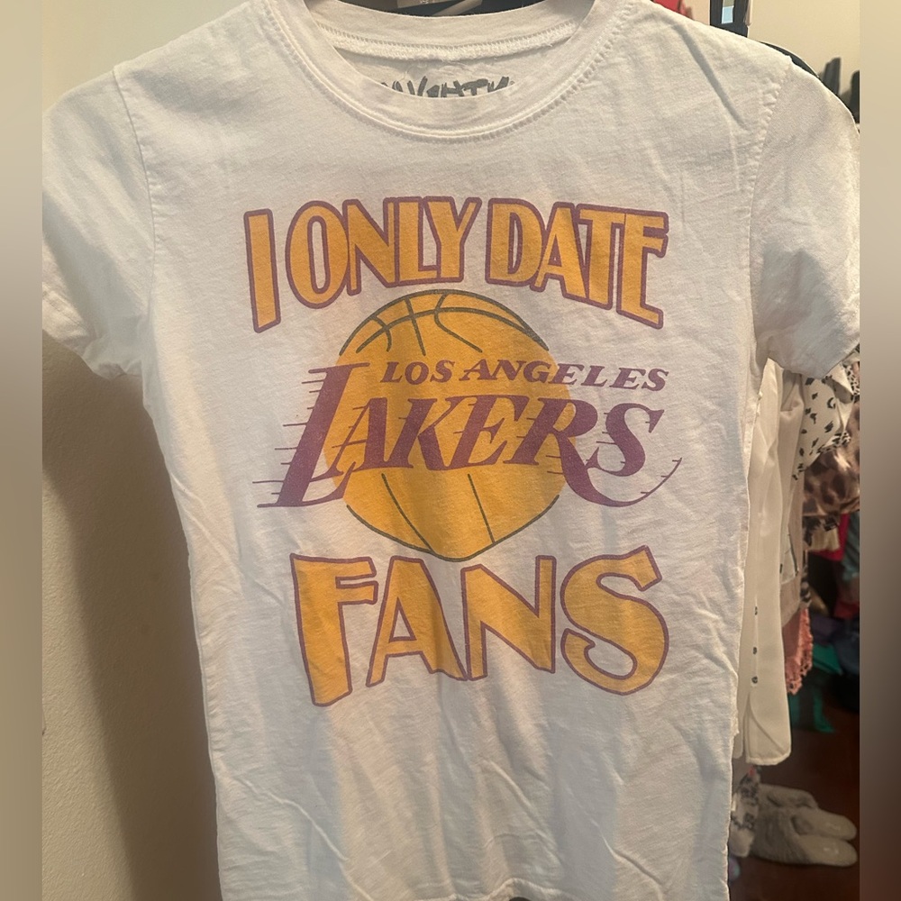 LA Lakers Graphic Tee